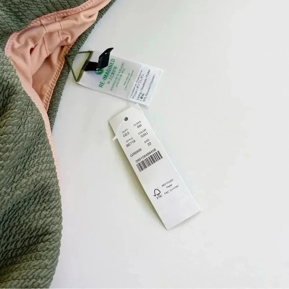 J.Crew Plus Size Textured one shoulder one piece Swimsuit Size 22 NWT - Picture 5 of 5